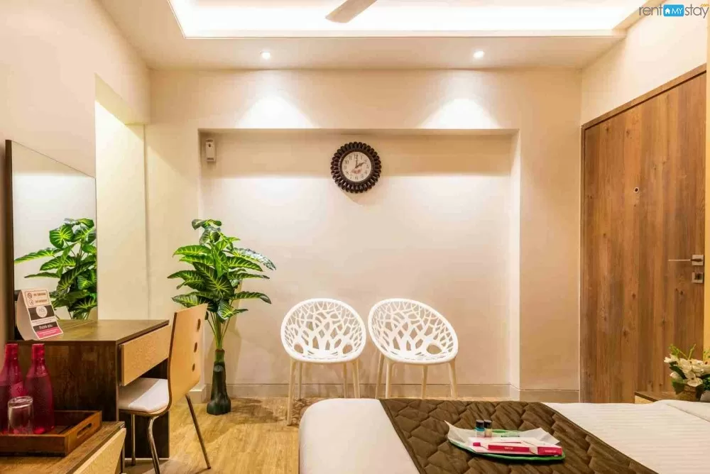 Modern-Up Home Stay (4 Bedrooms) in Mumbai