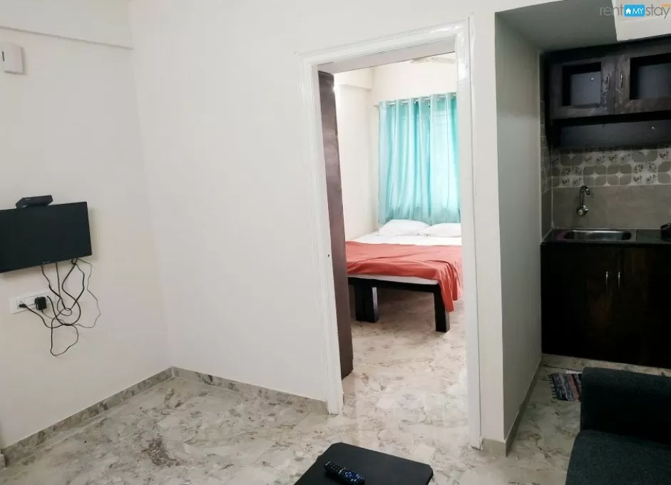 Fully Furnished Couple Friendly 1BHK flats for rent in Hoodi in Hoodi