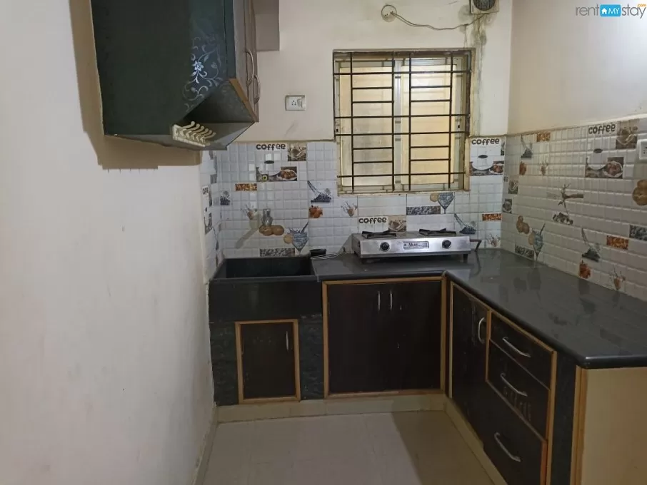 Furnished 1BHK Flat with Modern Kitchen in Munnekollal in Marathahalli