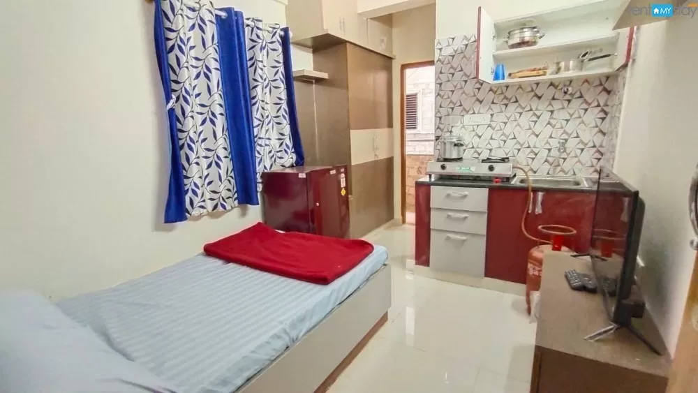 Semi furnished studio flat on rent in Kundanahalli in Kundanahalli