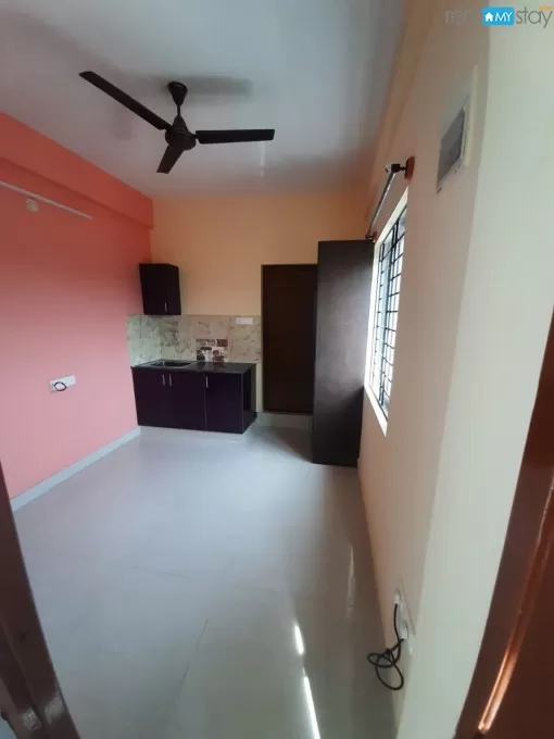 Studio semi furnished flat in Kundanahalli in Kundanahalli