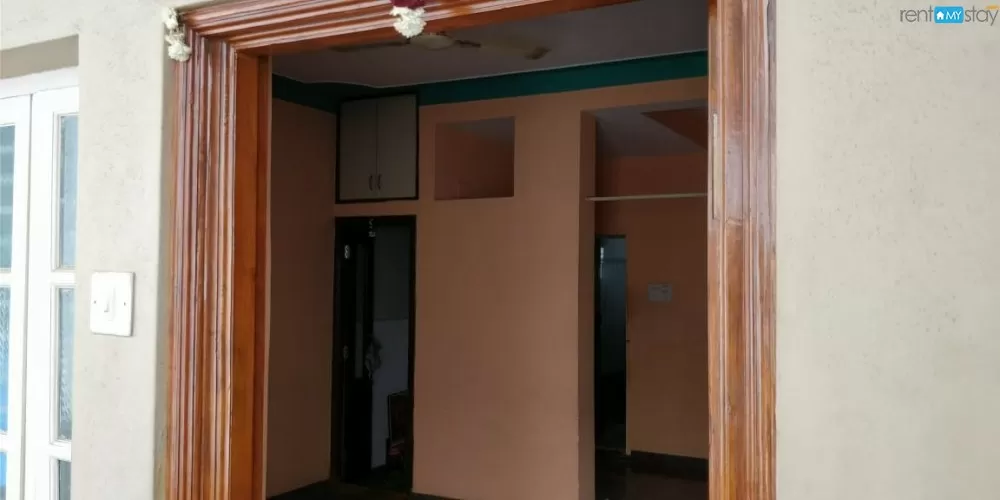 Per vaasthu, Granite flooring, Very good ventilation and light. in Bengaluru