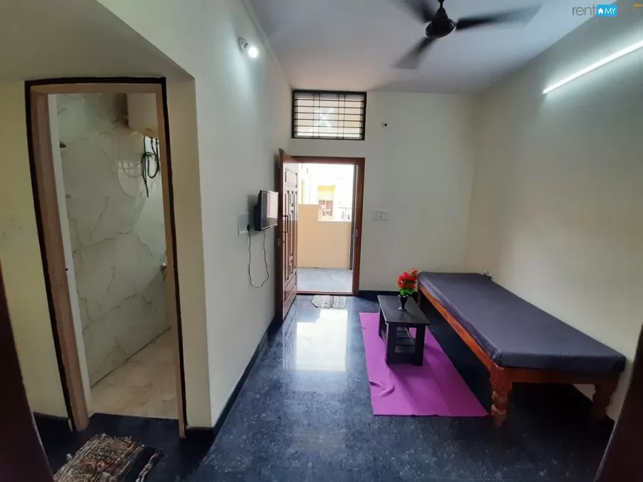 Fully Furnished Flat with Kitchen in HSR Layout in Koramangala