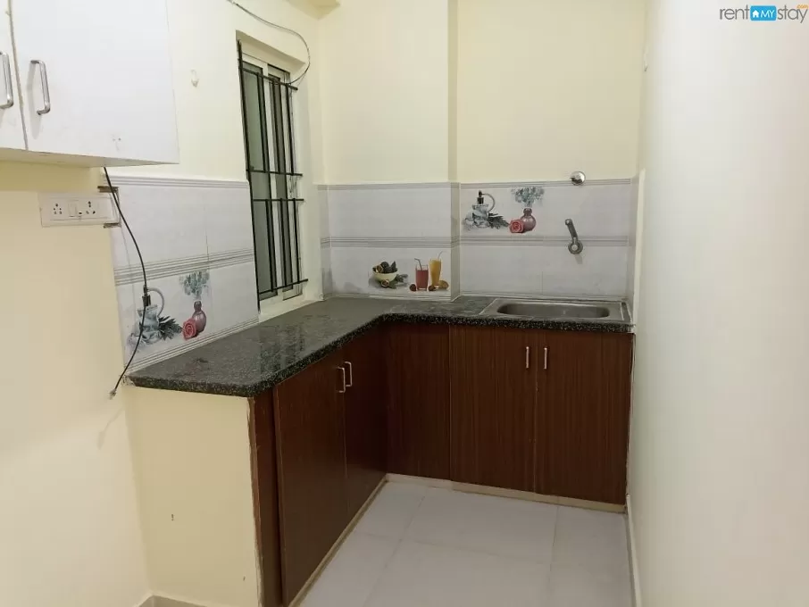1bhk semi furnished flat in kundanhalli for long term stay in Kundanahalli