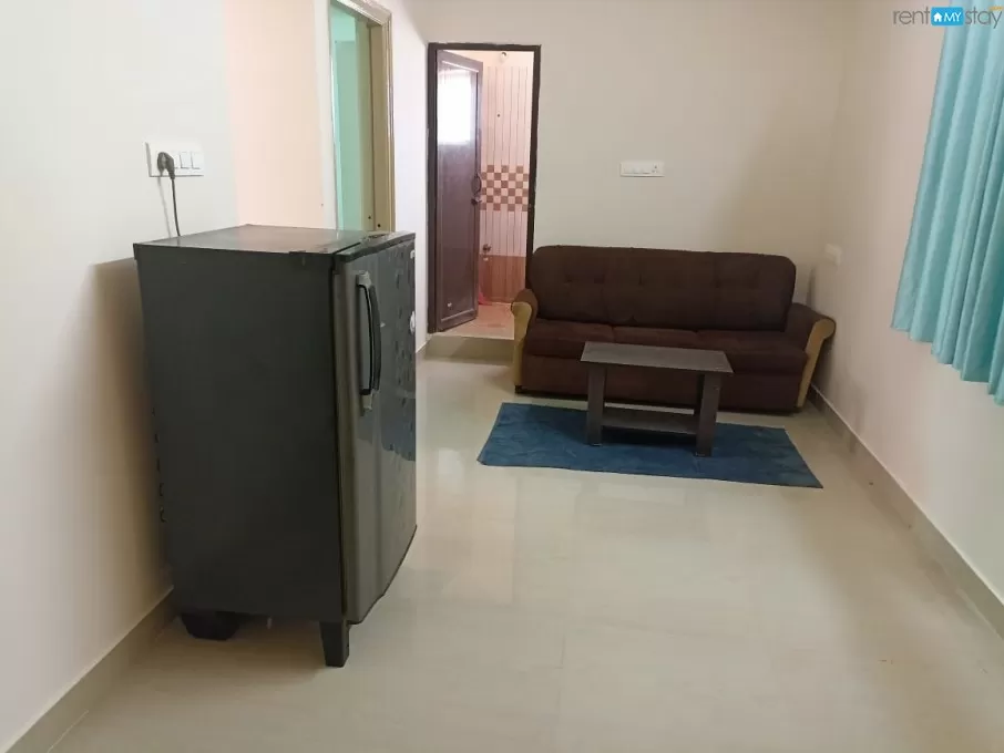 Fully furnished 1bhk Flat  For long term stay Near RMZ Eco World in Bellandur