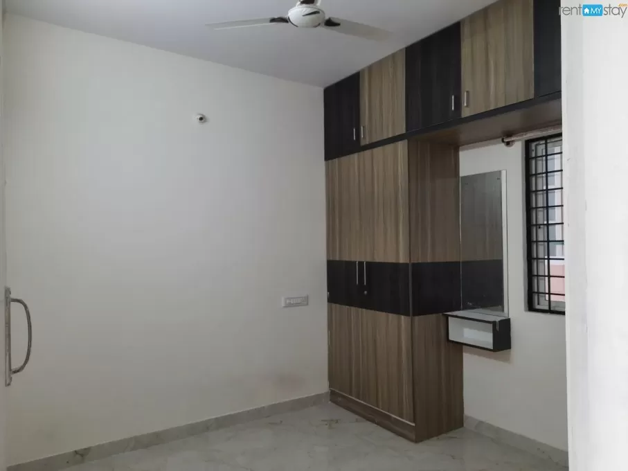 Semi furnished apartment for short term stay in kormangala in HSR Layout