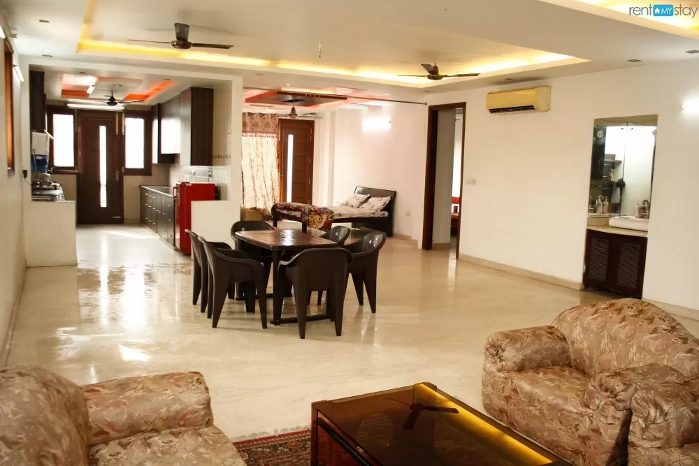 Modern Private Room for Short & Long Trip, Corporate Stay in New Delhi