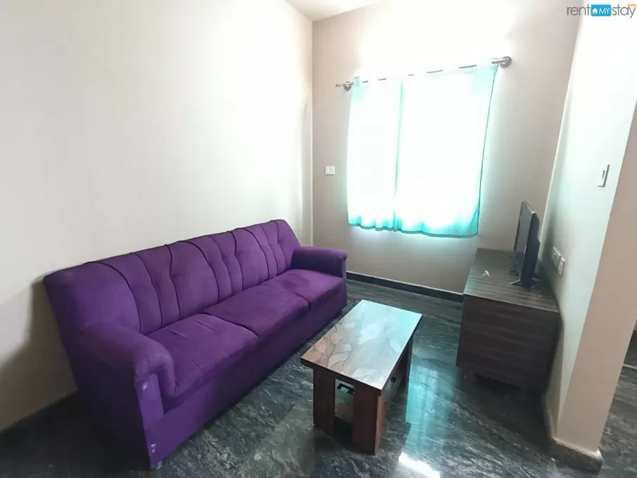 fully furnished 1bhk house for bachelors near KR puram in Old Madras Road