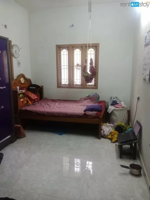 1 BHK house with car parking in chennai