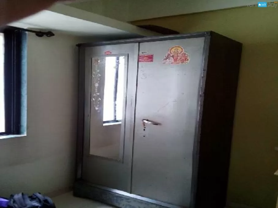 2 BHK semi furnished flat on rent at spine road, sector-13. Avail in Pune