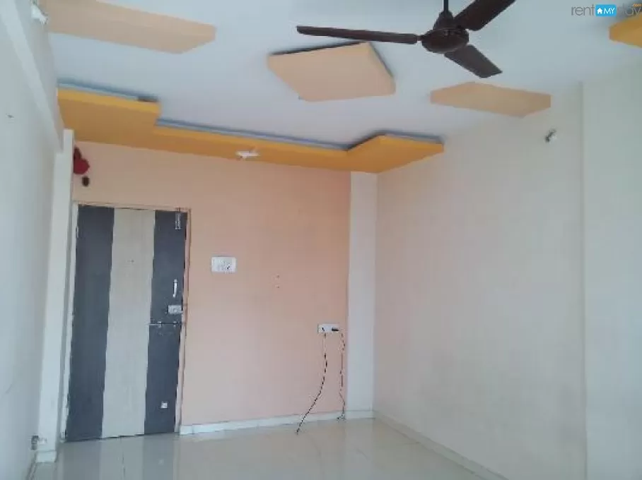 2 BHK semi furnished flat on rent at spine road, sector-13. Avail in Pune