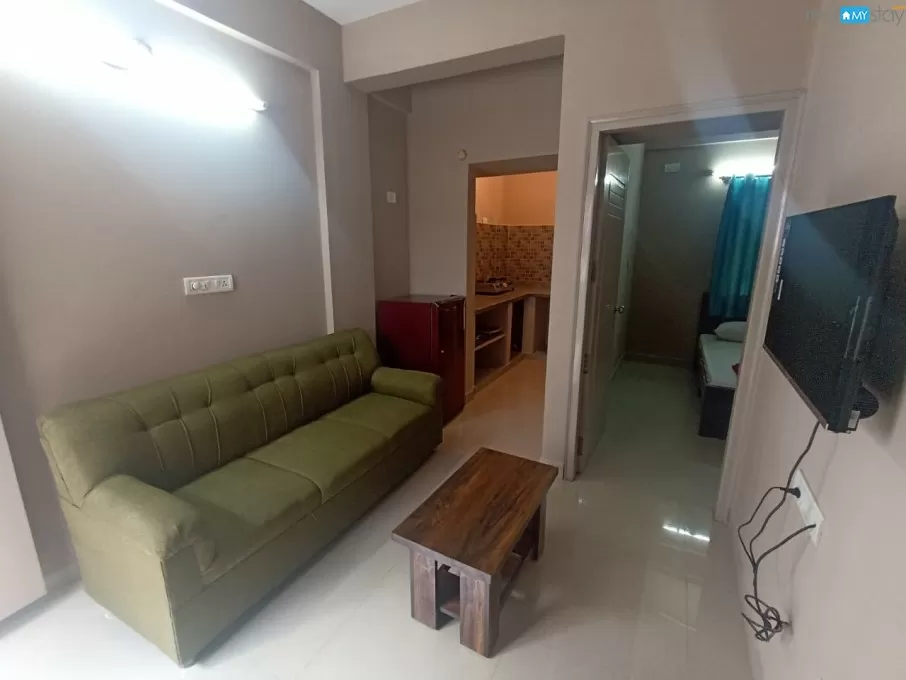 1BHK Fully furnished couple friendly flat in old madras road