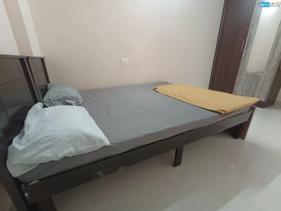 1BHK fully furnished pent house in marathahalli