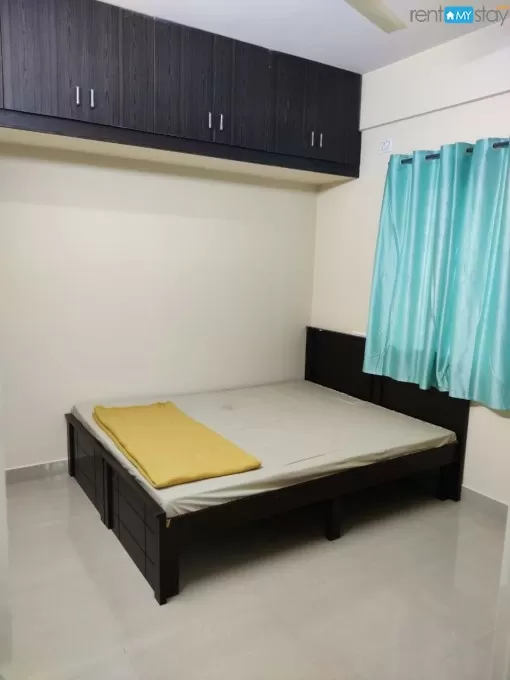 Fully furnished couplefriendly 1bhk flat for rent in marahathalli