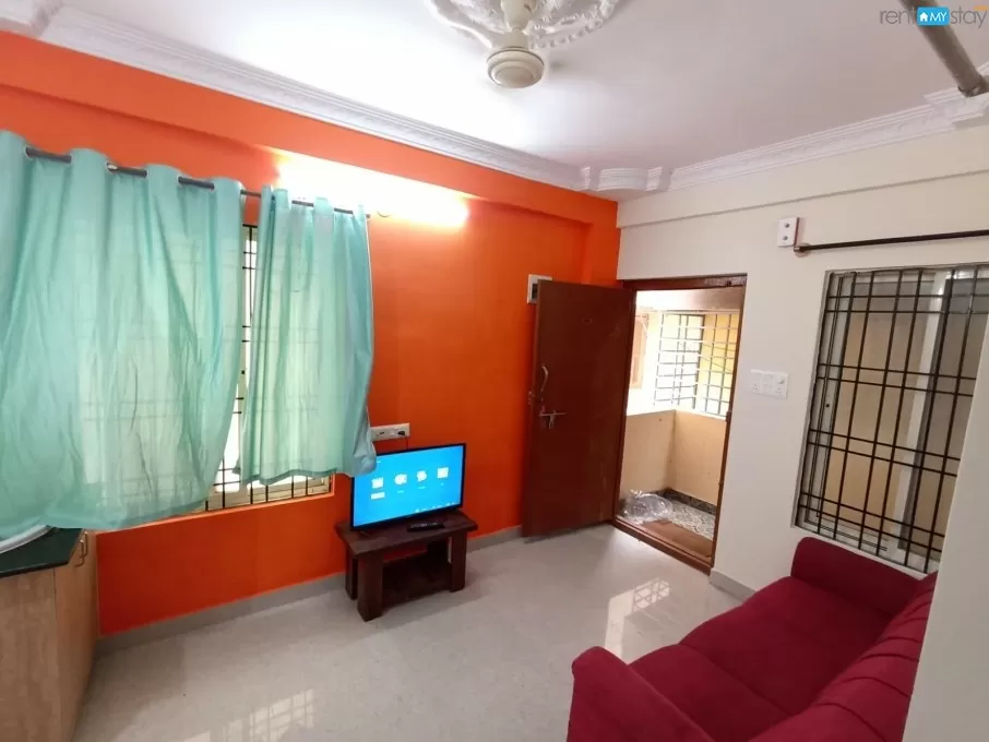 Fully furnished 1BHK flat in marathahalli