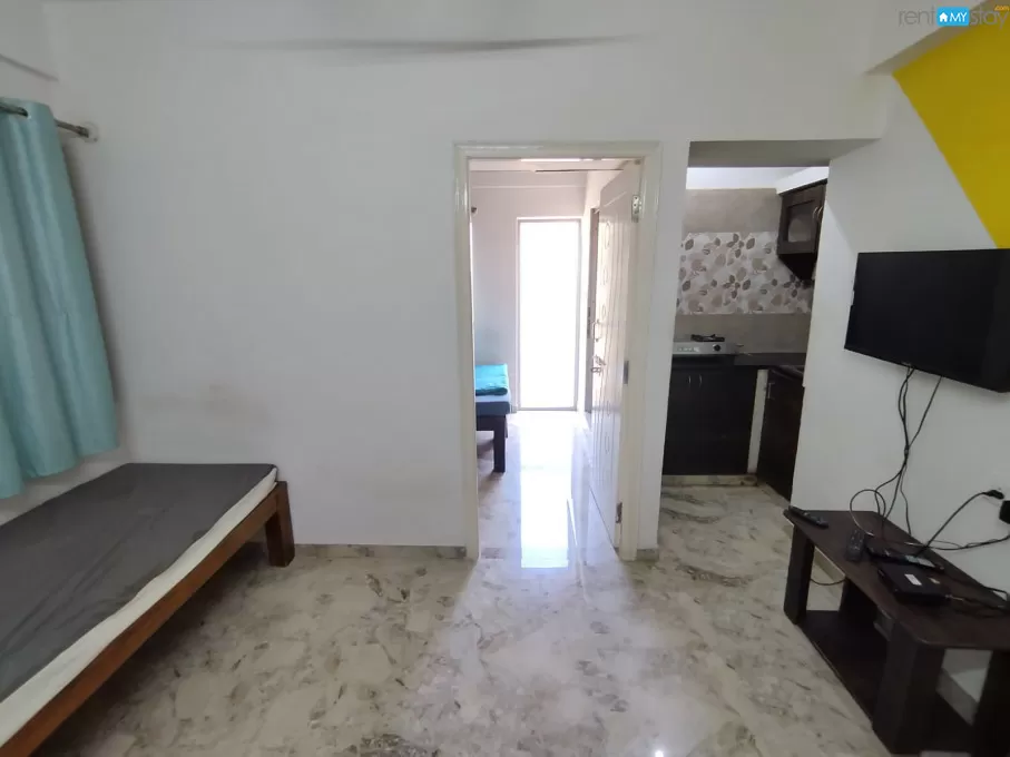 Fully Furnished Bachelors Friendly 1BHK flats for rent in hoodi
