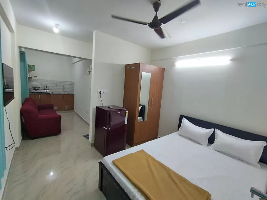 Fully Furnished 1RK with Short term Facilities